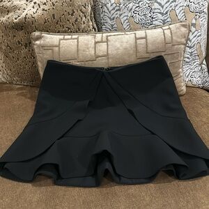 BCBG MAXAZRIA BLACK DRESSY MINISKIRT with ruffle detailing brand new size 2